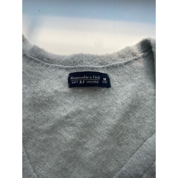 B1G2 FREE 🍁 Abercrombie & Fitch Cardigan Sweater Medium Gray Zebra Fuzzy Plush - Picture 7 of 9